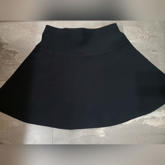 Rag & Bone Isla Knit Fit & Flare Skater Sweater Mini Skirt. Black. Size Medium - Picture 12 of 15